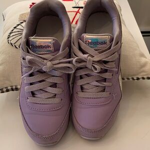 Reebok Kids Lavender Sneakers,good condition,size 1